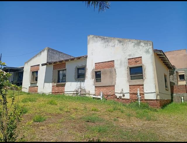 4 BEDROOM HOUSE FOR SALE IN UITENHAGE CENTRAL